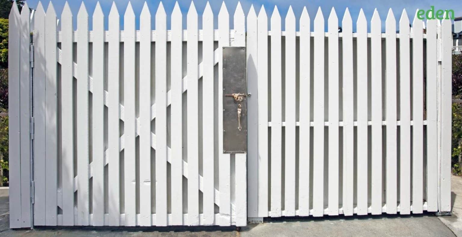 How Much Does a Split Rail Fence Cost? Eden Lawn Care and Snow Removal